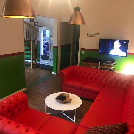 Backpackers Duesseldorf - Self Check-In Hostel Exterior photo