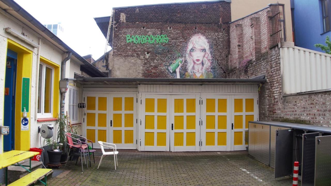 Backpackers Duesseldorf - Self Check-In Hostel Exterior photo