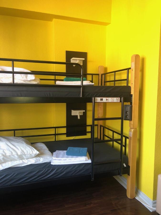 Backpackers Duesseldorf - Self Check-In Hostel Exterior photo