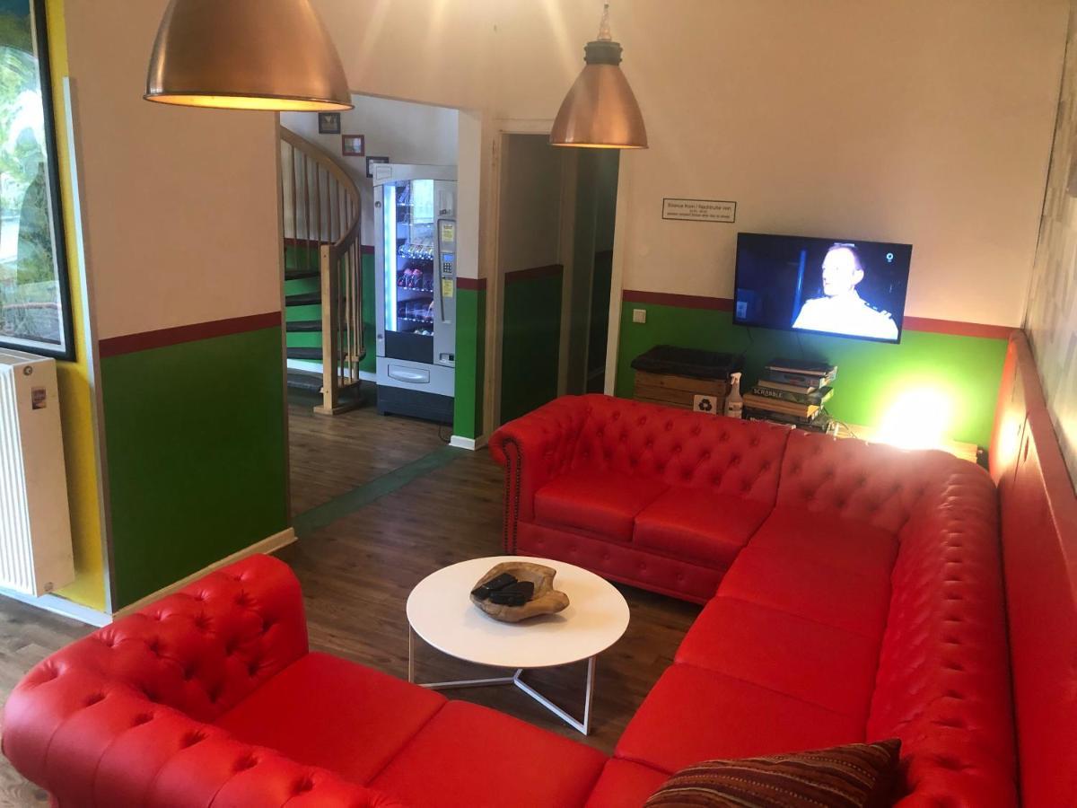 Backpackers Duesseldorf - Self Check-In Hostel Exterior photo