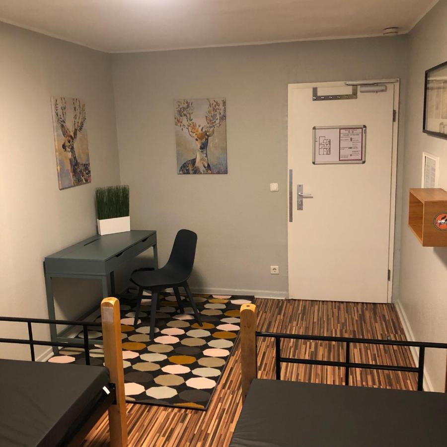 Backpackers Duesseldorf - Self Check-In Hostel Exterior photo